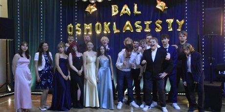 Powiększ grafikę: bal-osmoklasisty-702971.jpg