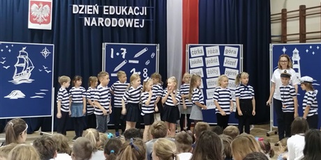 Powiększ grafikę: dzien-edukacji-narodowej-716832.jpg