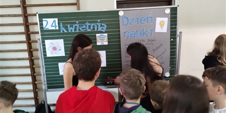 Powiększ grafikę: DZIEŃ NAUKI