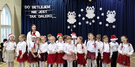 Powiększ grafikę: jaselka-667080.jpg