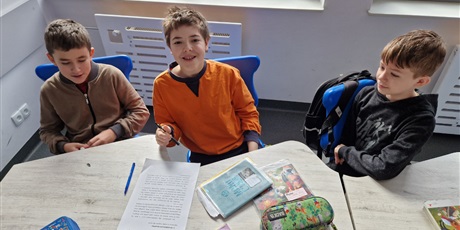 Powiększ grafikę: miedzynarodowy-dzien-jezyka-ojczystego-w-naszej-szkole-679718.jpg