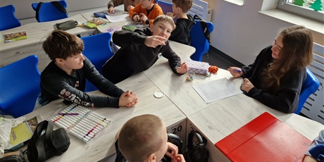 Powiększ grafikę: miedzynarodowy-dzien-jezyka-ojczystego-w-naszej-szkole-679721.jpg