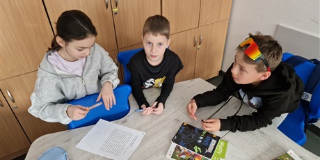 Powiększ grafikę: miedzynarodowy-dzien-jezyka-ojczystego-w-naszej-szkole-679722.jpg