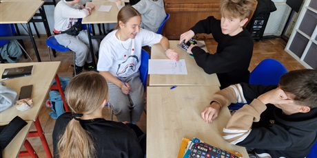 Powiększ grafikę: miedzynarodowy-dzien-jezyka-ojczystego-w-naszej-szkole-679727.jpg