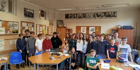 Powiększ grafikę: miedzynarodowy-dzien-jezyka-ojczystego-w-naszej-szkole-679732.jpg