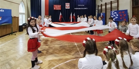 Powiększ grafikę: obchody-swieta-niepodleglosci-654355.jpg