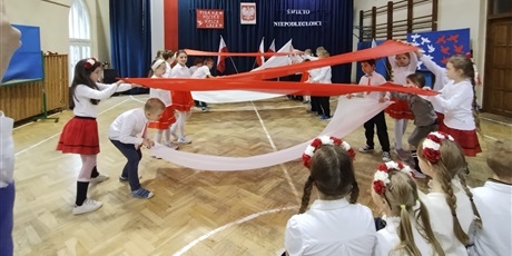 Powiększ grafikę: obchody-swieta-niepodleglosci-654356.jpg