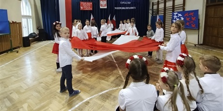 Powiększ grafikę: obchody-swieta-niepodleglosci-654357.jpg