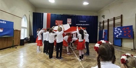 Powiększ grafikę: obchody-swieta-niepodleglosci-654364.jpg