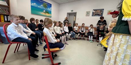 Powiększ grafikę: PASOWANIE NA CZYTELNIKA