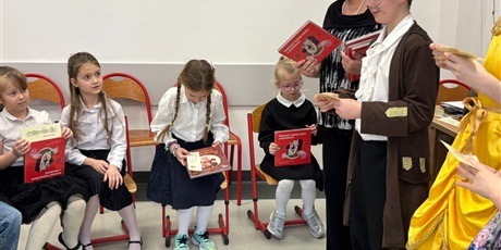 Powiększ grafikę: PASOWANIE NA CZYTELNIKA