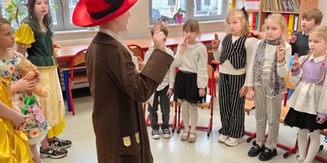 Powiększ grafikę: PASOWANIE NA CZYTELNIKA