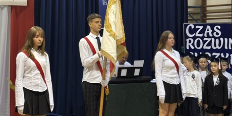 Powiększ grafikę: PASOWANIE NA UCZNIA