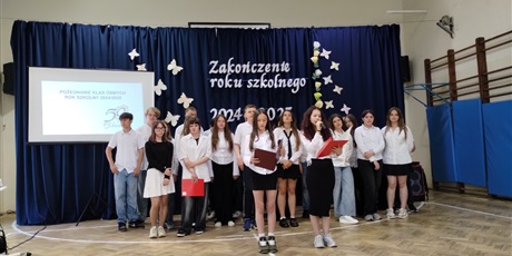 Powiększ grafikę: POŻEGNANIE KLAS 8