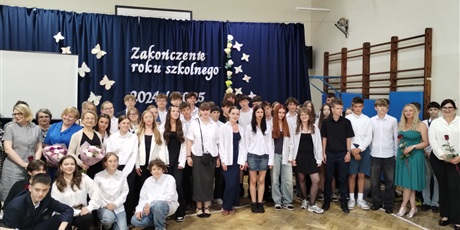 Powiększ grafikę: POŻEGNANIE KLAS 8