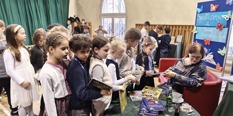 Powiększ grafikę: SPOTKANIE AUTORSKIE Z ANNĄ CZERWIŃSKĄ-RYDEL