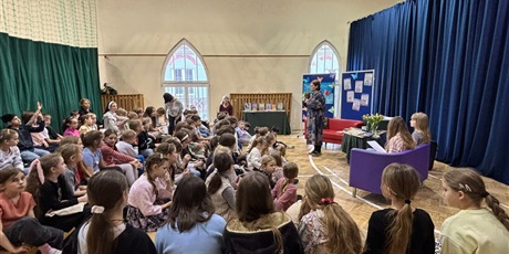 Powiększ grafikę: SPOTKANIE AUTORSKIE Z ANNĄ CZERWIŃSKĄ-RYDEL