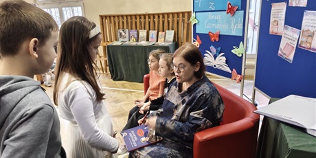 Powiększ grafikę: SPOTKANIE AUTORSKIE Z ANNĄ CZERWIŃSKĄ-RYDEL