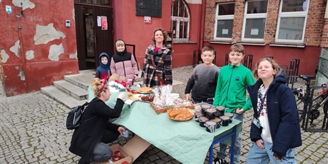 Powiększ grafikę: ŚWIĄTECZNY FESTYN RODZINNY