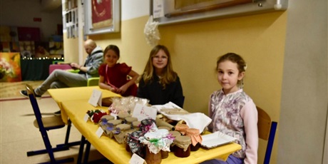 Powiększ grafikę: ŚWIĄTECZNY FESTYN RODZINNY