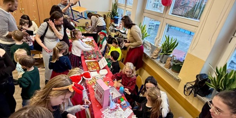 Powiększ grafikę: ŚWIĄTECZNY FESTYN RODZINNY