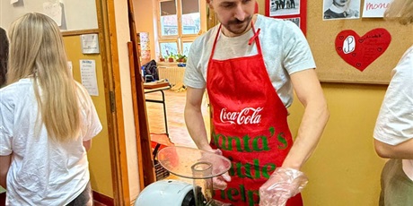 Powiększ grafikę: ŚWIĄTECZNY FESTYN RODZINNY