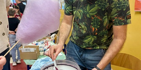 Powiększ grafikę: ŚWIĄTECZNY FESTYN RODZINNY