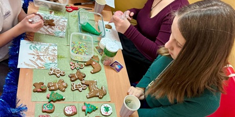 Powiększ grafikę: ŚWIĄTECZNY FESTYN RODZINNY