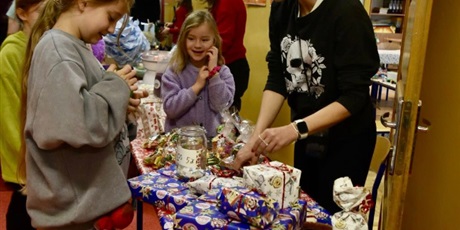 Powiększ grafikę: ŚWIĄTECZNY FESTYN RODZINNY