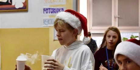 Powiększ grafikę: ŚWIĄTECZNY FESTYN RODZINNY