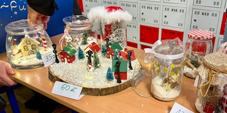 Powiększ grafikę: ŚWIĄTECZNY FESTYN RODZINNY