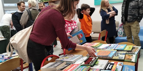 Powiększ grafikę: ŚWIĄTECZNY FESTYN RODZINNY