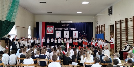 Powiększ grafikę: ŚWIĘTO KONSTYTUCJI 3 MAJA