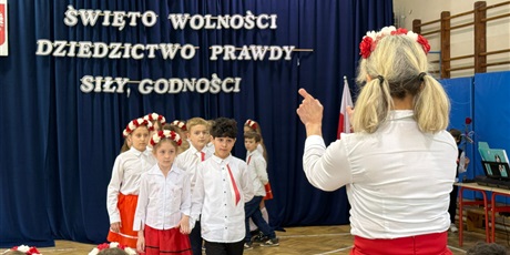 Powiększ grafikę: swieto-konstytucji-3-maja-691332.jpg