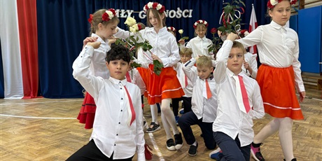 Powiększ grafikę: swieto-konstytucji-3-maja-691337.jpg