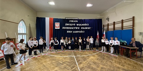 Powiększ grafikę: swieto-konstytucji-3-maja-691339.jpg