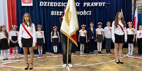 Powiększ grafikę: swieto-konstytucji-3-maja-691349.jpg