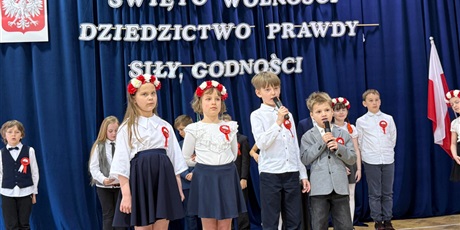 Powiększ grafikę: swieto-konstytucji-3-maja-691367.jpg