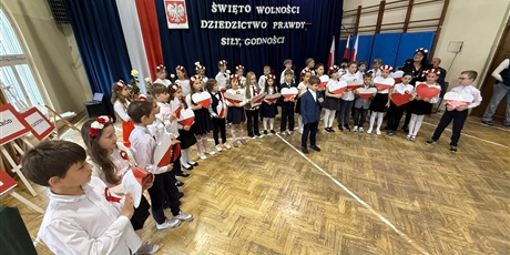 Powiększ grafikę: swieto-konstytucji-3-maja-691370.jpg