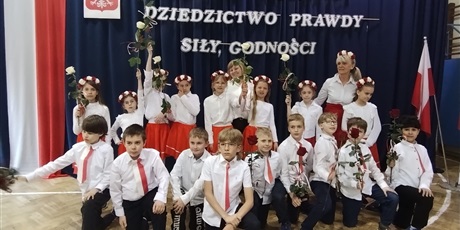 Powiększ grafikę: swieto-konstytucji-3-maja-691388.jpg