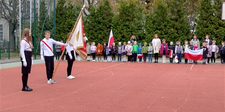 SZKOŁA DO HYMNU