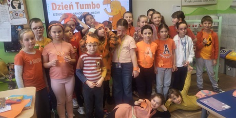 Powiększ grafikę: tumbo-pomaga-657033.jpg