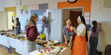 Powiększ grafikę: tumbo-pomaga-657049.jpg