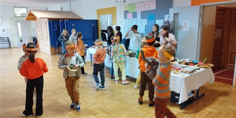 Powiększ grafikę: tumbo-pomaga-657052.jpg