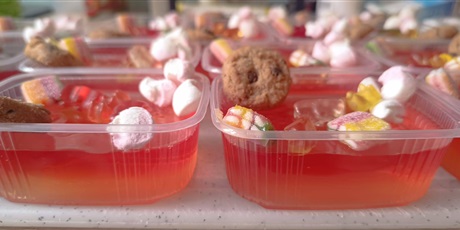 Powiększ grafikę: tumbo-pomaga-657060.jpg