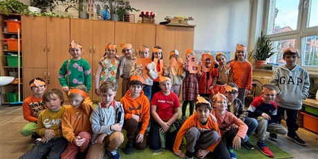 Powiększ grafikę: tumbo-pomaga-657062.jpg