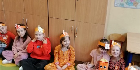 Powiększ grafikę: tumbo-pomaga-657066.jpg