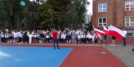 Powiększ grafikę: uroczyste-rozpoczecie-roku-szkolnego-2026-2027-709376.jpg