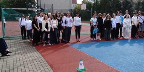 Powiększ grafikę: uroczyste-rozpoczecie-roku-szkolnego-2026-2027-709380.jpg