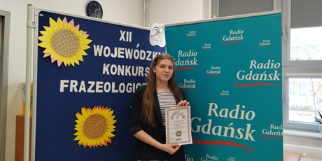 Powiększ grafikę: wreczenie-nagrod-laureatom-xii-wojewodzkiego-konkursu-frazeologicznego-685609.jpg